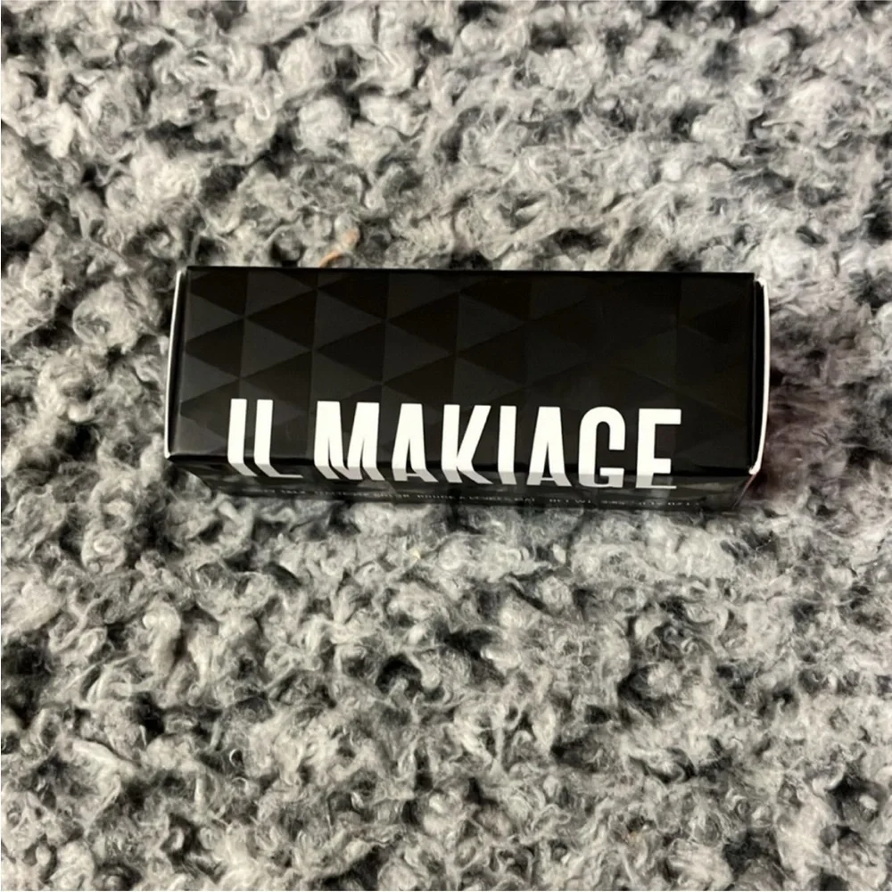 IL MAKIAGE Dirty Talk Silky-Matte Lip Color Lipstick in Shade ELWA Nude NWT Gift
